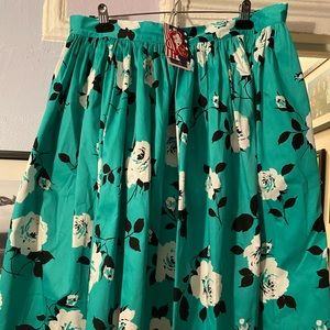 NWT Pinup Couture Bella Skirt in Teal Floral